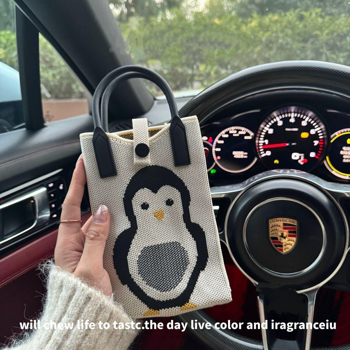 Kawaii Knit Phone Crossbody Bag – Cute Cartoon Mini Shoulder Bag for Cycling, Work & Daily Outings